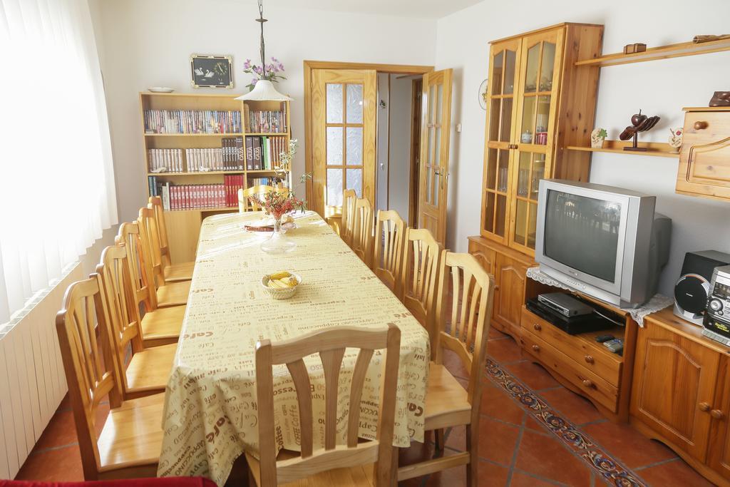 En Casa De Carlos Ortigosa del Monte Exteriér fotografie
