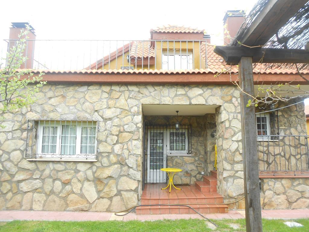 En Casa De Carlos Ortigosa del Monte Exteriér fotografie